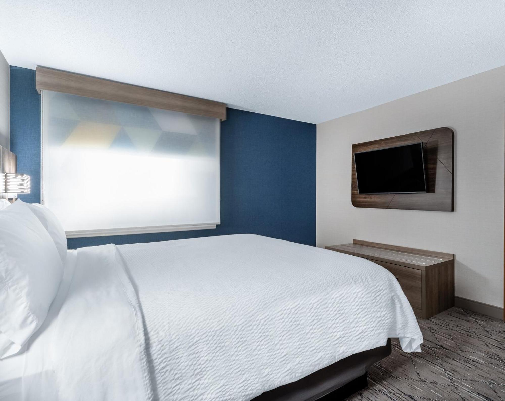 Holiday Inn Express Hotel & Suites-St. Paul By Ihg Vadnais Heights Exterior foto